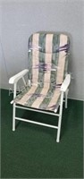 Metal frame lawn chair