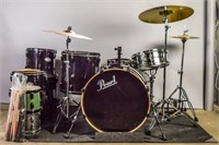 Pearl Drum Set With Additional Drums & Accessories