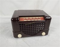 1948 Trav-ler Co. Tube Radio Model 5066