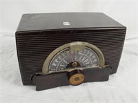 1950 General Electric Tube Radio Model 408