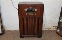 39" Tall Working Floor Model Zenith Radio