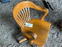Wood swivel office chair
