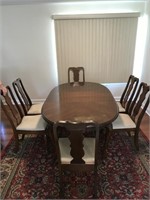 Queen Anne Walnut Dining Table & Matching Chairs