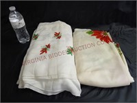 Vintage Christmas Tablecloths ~ Lot of 2