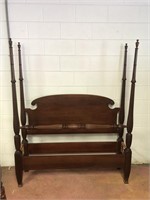 Full sized four post bed WITH RAILS