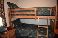 Bunk Beds w/ linens