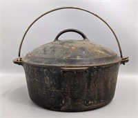 No. 8 Wagner Cast Iron Dutch Oven
