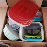 Plastic containers & bowls (box full)