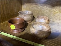 LOT- SMALL HAND TURNED BOWLS