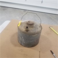 2.5 gallon tin fuel can 11"