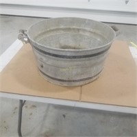 Galv Tub w/wood handles