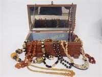 Vintage Jewellery Box & Fashion Beads