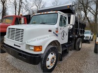 1999 International 4900  dt466e dump