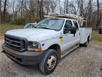 2002 Ford F450  Triton v10 crew cab service body