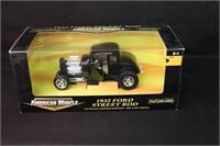 1:18  Ertl Collectibles 1932 Ford Street Rod; NIB