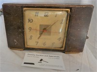 vintage GE clock, runs