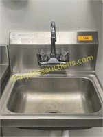 Tarrison SS sink/faucet