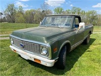 1972 CHEVY CUSTOM 20 - 350 ENGINE - MILEAGE 32877