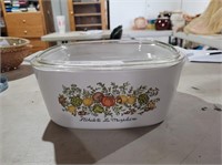 13 inch large corningware with lid  NO CHIPS