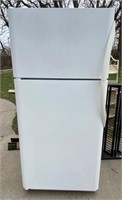 Frigidare Refrigerator Freezer