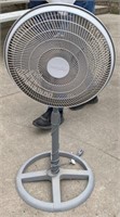 Oscillating 3 spd Floor Fan