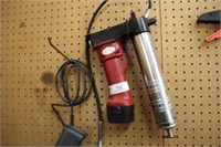 12V LEGACY  GREASE GUN W/CHARGER