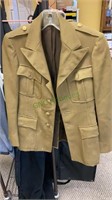 Vintage US Army jacket - small in size - no size