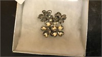 2 pairs of STR floral screw back earrings