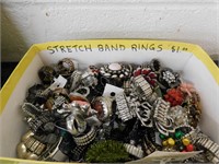 LOT OF STRETCH BAND RINGS