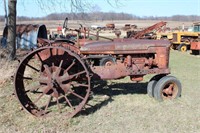 Farmall H narrow front