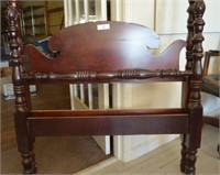VINTAGE MAHOGANY 4 POSTER BED, GREAT PINEAPPLE