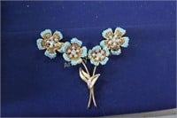 COSTUME JEWELRY BROOCHE AND EARRING SET