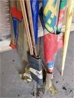 5 Vintage kites (1 in rough condition)