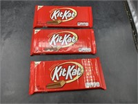 3 XL Kit Kat bars