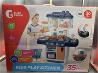 Kids play kitchen - 35 pieces - new in box