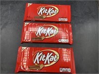 3 XL Kit Kat bars