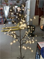 5ft 128 led lighted flower tree