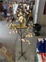 5ft 128 led lighted flower tree