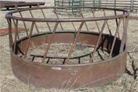 Trail Hand Round Bale Bull Feeder