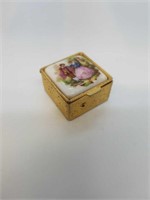 Square Gold tone with Porcelain Fragonard Courting