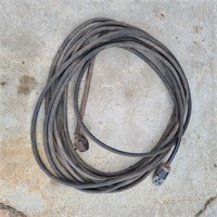 Large copper 220 volt extension cord.