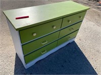 WHITE/GREEN DRESSER