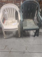 Plastic Patio Chairs (4)