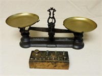 French Cast Iron Counter Scale.