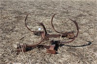 Pair of chisel plow extensions