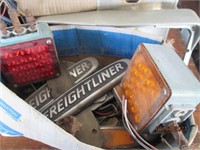 FREIGHTLINER LIGHTS AND CHROME PIECES