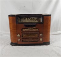 Philco Model 41-245 Tube Radio Wood Case