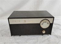 Zenith Model J506c Tube Radio