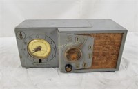 1960s Emerson Tube Clock Radio