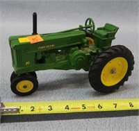 1/16 JD 70 Tractor